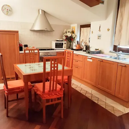 I Quattro Laghi Casa Delle Rose
